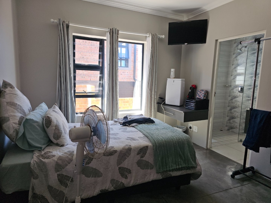 3 Bedroom Property for Sale in Dwarswegstrand Western Cape